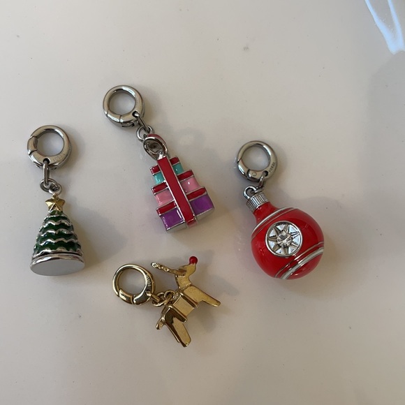 Fossil Christmas Pendants - Picture 5 of 7